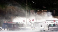 Bodrum’da Fırtına Hayatı Olumsuz Etkiledi: Ağaçlar Devrildi, Tekneler Battı