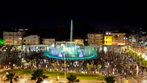 YAZ GELDİ, GÖSTERİ BAŞLADI