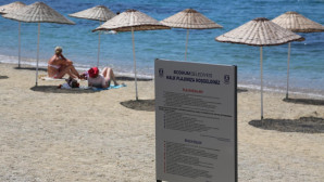 BODRUM’UN BELEDİYE PLAJLARINDA ŞEZLONG OLMAYACAK