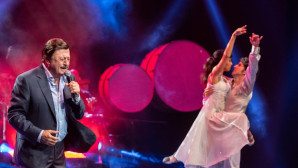 HARBİYE SAHNESİ BİR YILDIZI AĞIRLADI!