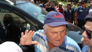 Şehit yakınının ‘Atatürk’ isyanı sonrası vali töreni terk etti