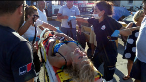 ÜZERİNDEN TEKNE İLE GEÇTİ , ALIŞVERİŞE GİTTİ