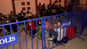 Kamyon Kasasında 45 Kaçak Göçmen