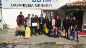 Öğrencilerden Sosyal Dayanışma Merkezine destek