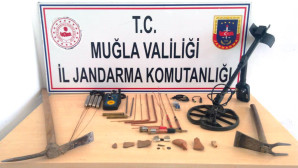       TARİHİ ESER KAÇAKÇILARI YAKALANDI
