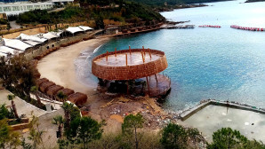 SAHİLLERDE İŞGAL VE TALAN DEVAM EDİYOR