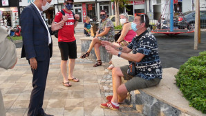 MARMARİS’TE TATİLCİLERE KAYMAKAM SÜRPRİZİ