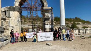 MUTLU KIZ ÇOCUKLARI, GÜÇLÜ KADINLAR, GÜÇLÜ TÜRKİYE DEMEKTİR.