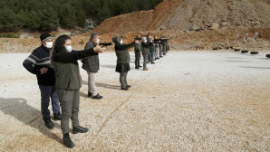 Ormancılara Silah Eğitimi
