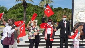 ‘ATATÜRKÜ YOK SAYMAK TOPLUMU KUTUPLAŞTIRIR’