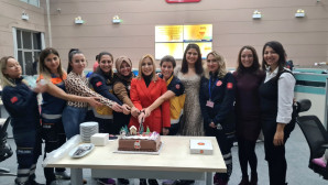 MİLLETVEKİLİ GÖKCAN, YENİ YILDA  112 ACİL ÇAĞRI MERKEZİ’NDE İLK ÇAĞRIYA CEVAP VERDİ  