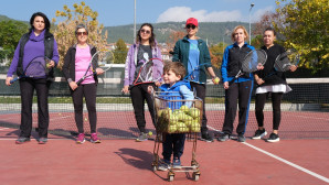 Menteşe Belediyesinden Ev Hanımlarına Ücretsiz Tenis Kursu