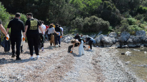 BİTEZ’DE KIYI TEMİZLİĞİ YAPILDI