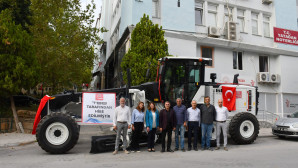 Yatağan Belediyesi, ilk greyderini filosuna kattı