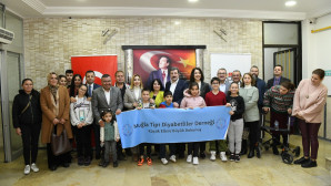 Engel Tanımayan Dostlarıyla Kahvaltıda Bir Araya Geldi