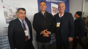 ‘Toplumu yok etmenin en kolay yolu niteliksiz öğretmen yetiştirmektir’