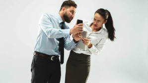 Kadınlar Mobbinge Daha Fazla Maruz Kalıyor