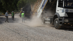 Kırsal Mahallelerde Yollar Yenileniyor