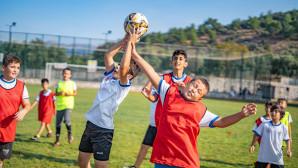 Milas Belediyesi’nin Selimiye ve Bafa’da açtığı Futbol Kursları devam ediyor.   