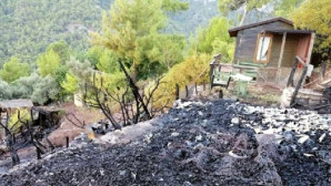 Göcekte Bungalov’da çıkan yangın ormana sıçradı