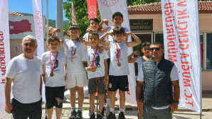 KÜÇÜK SPORCULARDAN BÜYÜK BAŞARI