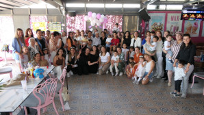 ÇOCUKLAR ANNELER NİNELER ANNELER GÜNÜNDE BULUŞTULAR