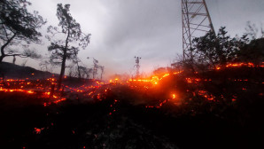 MARMARİSTE SABAHA KARŞI YANGIN