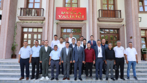 Vali Muhtarlarla bir araya geldi.