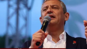 Muğla’da zeytinlik alanları madencilik faaliyetine açan yasaya karşı miting düzenlendi. Meydan doldu taştı..