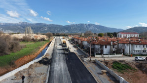 Kötekli ve Yeniköy’e 3 Bin 700 Metrelik Sıcak Asfalt