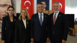 CHP’den YENİ partiye katılan üç milletvekili maaşlarını bağışladılar