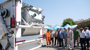 Milas Belediyesine yeni nesil Çöp Kamyonu iki adet Forklift   alındı