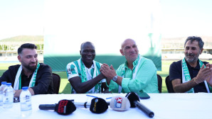 Bodrum FK’da Vincent Aboubakar’a coşkulu imza töreni