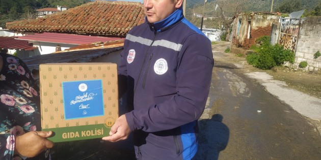 Ramazan’da Gıda Kolisi Desteği