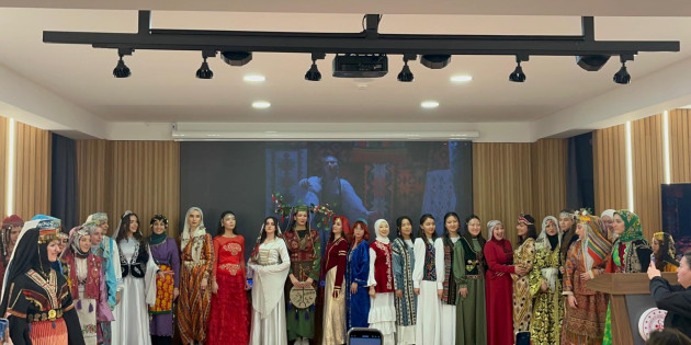 Türk Dünyası Kızları  Bursa’da Türkistan Akademi Kampında Buluştu