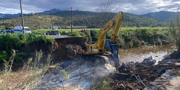 Milas’ta Çöken Köprüde  26 Saatte Ulaşım Normale Döndü