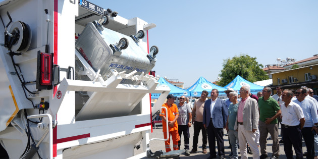 Milas Belediyesine yeni nesil Çöp Kamyonu iki adet Forklift   alındı
