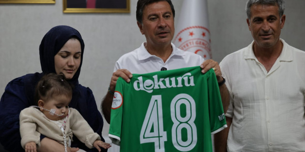 Muğlaspor Forması Samira için açık arttırmaya çıkacak