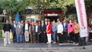 MARMARİS’TE MAHALLE MUHTARI BAŞKANLIĞA ADAY OLDU