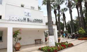 BELEDİYE TABELASINA “T.C.” EKLENDİ