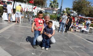 ÇOCUKLARIN ‘BAŞKAN’ SEVGİSİ