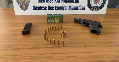 Şok Uygulamada Silah Yakalandı