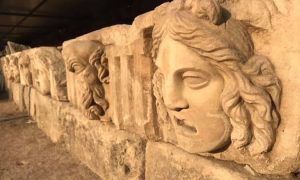 2 bin 200 yıllık mitolojik masklar gün yüzüne çıkarıldı