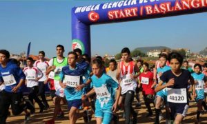‘ Okul Sporları Kros İl Birinciliği’ İçin Koştular