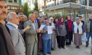 Köylüler ağaç kesimlerine tepki gösterdiler