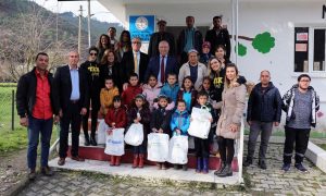 Orda Bir Köy Var Yakında