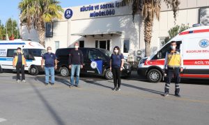 SAĞLIK HİZMETLERİNDE DE YALNIZ BIRAKMIYOR