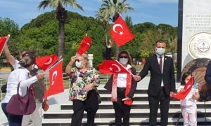 ‘ATATÜRKÜ YOK SAYMAK TOPLUMU KUTUPLAŞTIRIR’