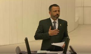 “Bu ülkeyi yarım simit satılan bir ülke haline getirdiniz”