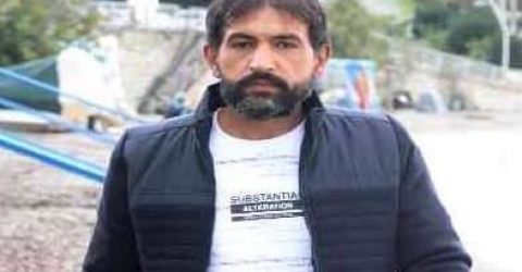 Minibüste oturtulmayan işçi, işten çıkarılan şoförün yeniden işe alınmasını istedi